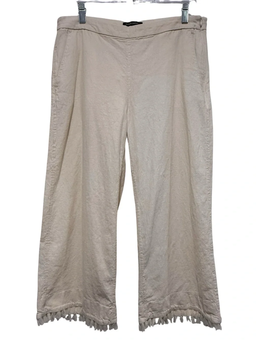 Banana Republic Cream Linen/Rayon Wide Leg Cropped Pants With Fringe Hem
